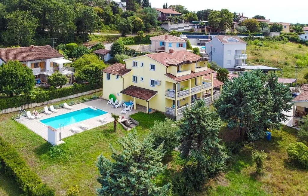 Family-Friendly Apartments With Swimming Pools Valkarin, Porec - 24238